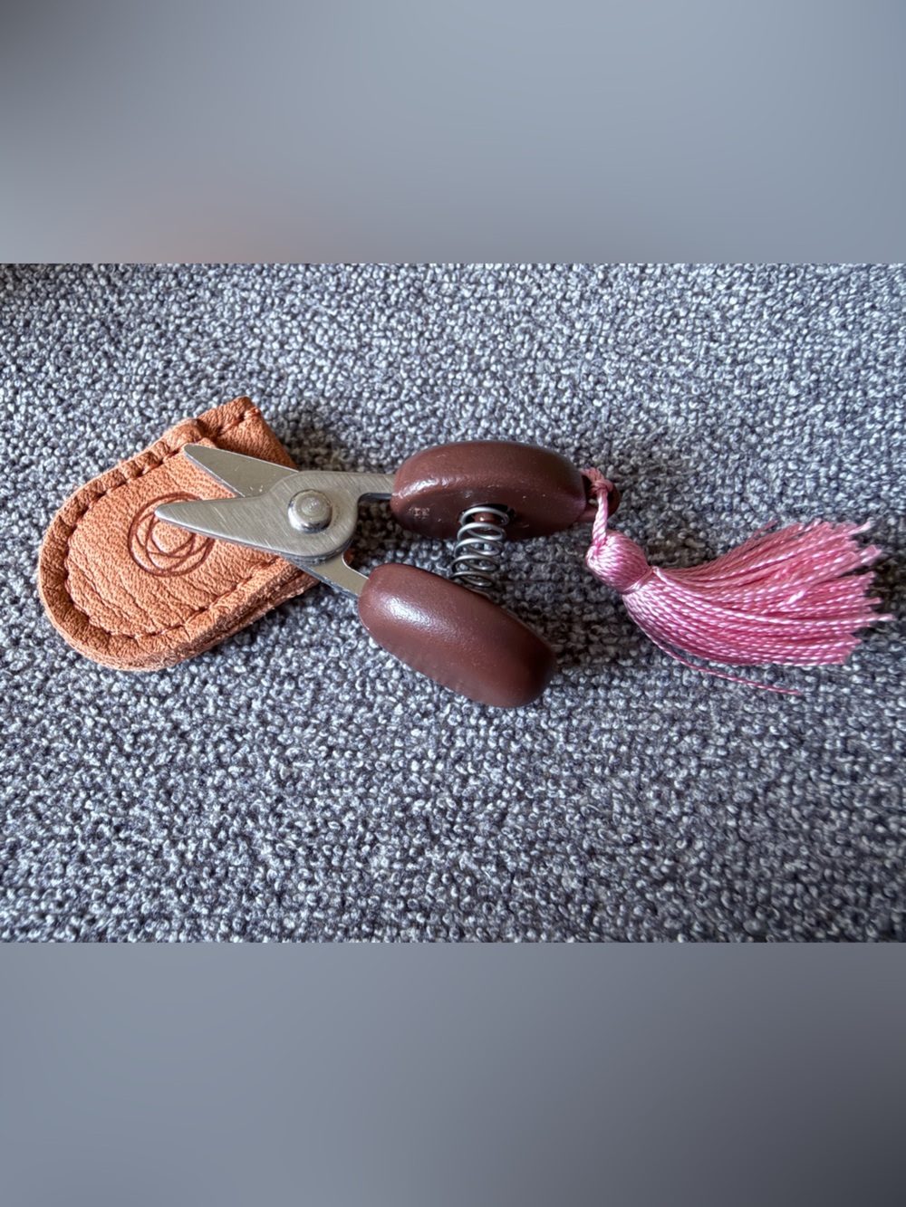 Mini scissors - Picture 3 of 3